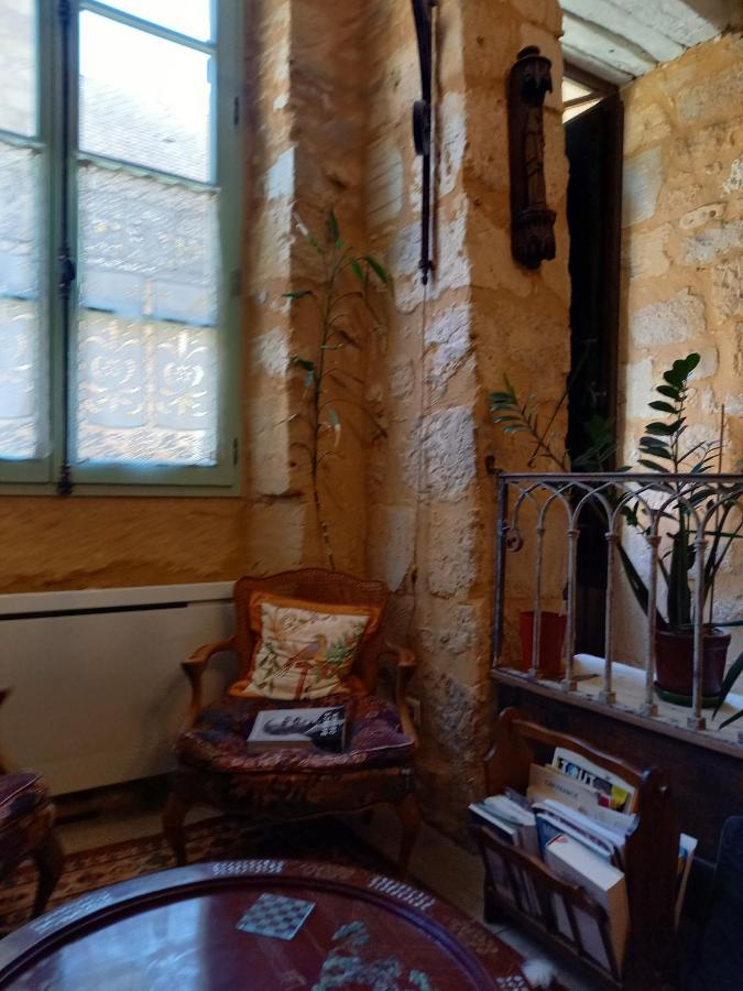chambre d hôtes les remparts Saint-Cyprien  Extérieur photo