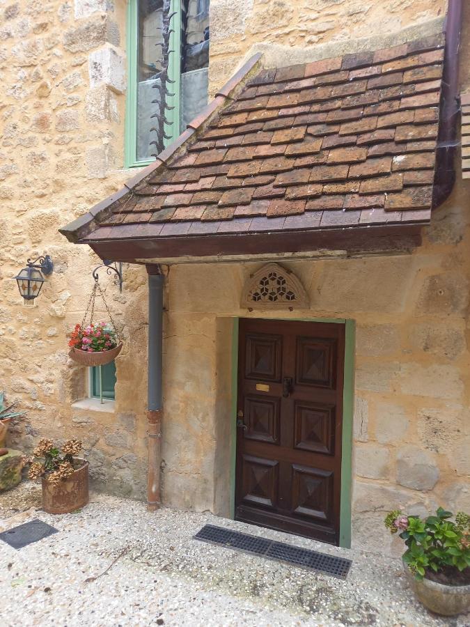chambre d hôtes les remparts Saint-Cyprien  Extérieur photo